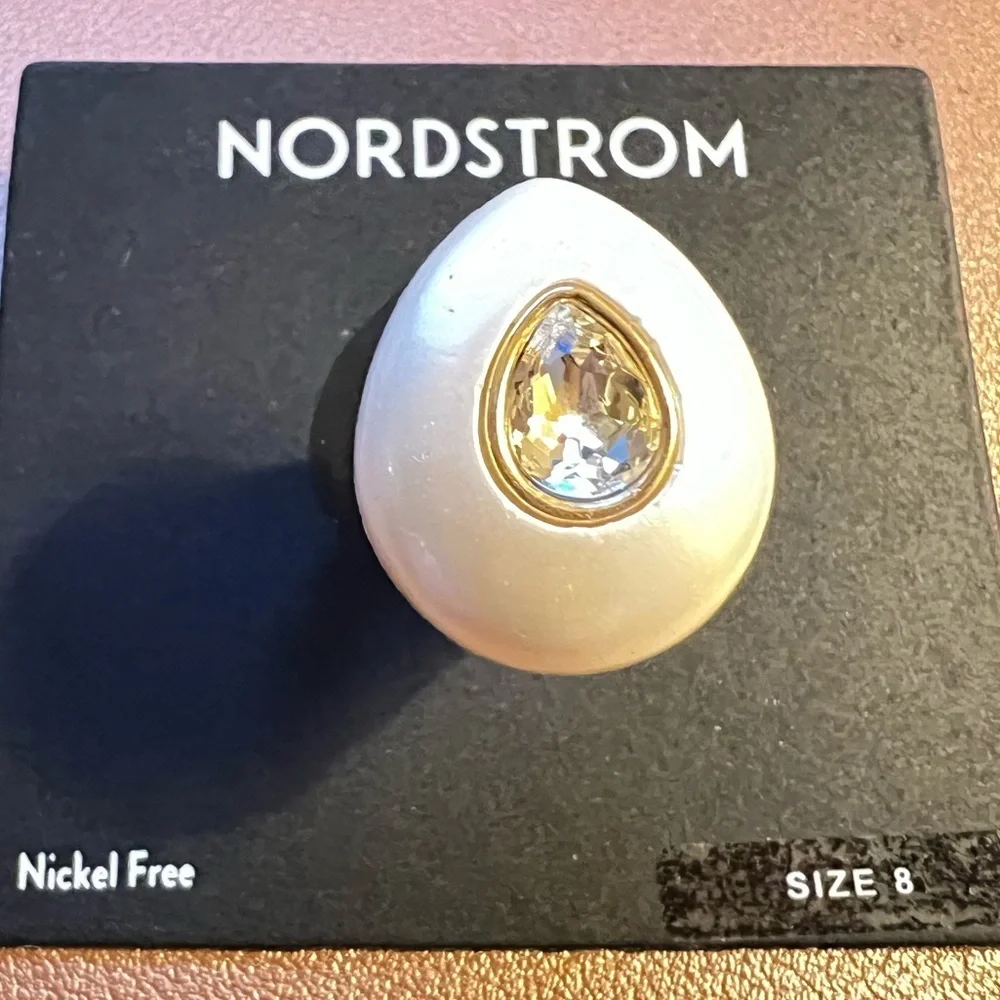 Nordstrom Crystal & Resin Pear Domed Statement Cocktail Ring::NWT::Size 8::